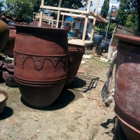 Teracotta pottery go to India..